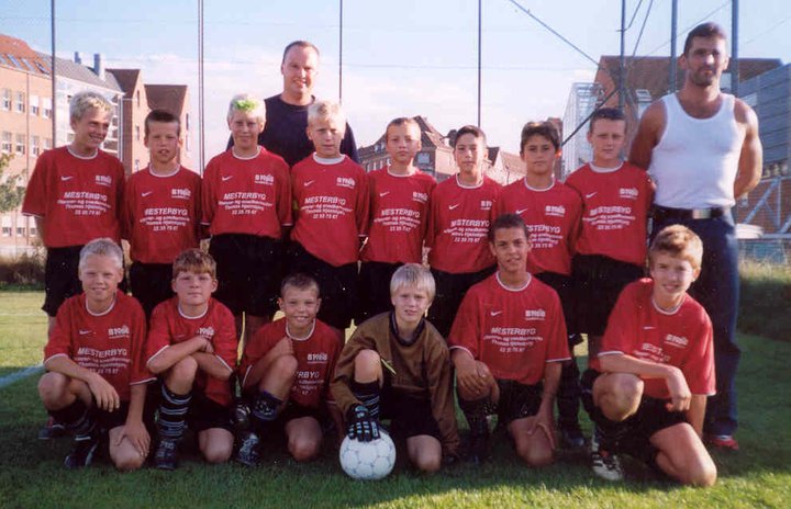 Torben Aakjærs første træner gerning var i Amager klubben B 1908, hvor han trænede et særdeles talentfuldt hold, der bl.a. blev Københavnsmestre og to gange vandt KBU`s Pokalturnering i Parken. Flere af spillerne fulgte med Aakjær til Herfølge i 2003.